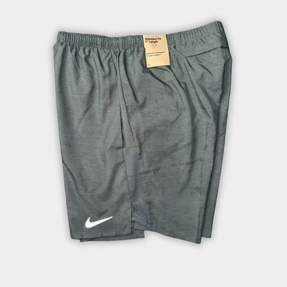 NIKE 7" CHALLENGER RUNNING SHORTS - GREY